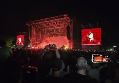 Хиляди пяха „Feel Good Inc. в Пловдив! Gorillaz сътвориха хипнотизиращ спектакъл