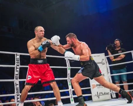 Взривоопасни сблъсъци с българска доминация на MAX FIGHT 66 в Бургас