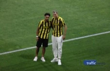 Ботев представи двама нови преди мача с Локо София
