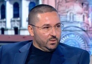 Тревожни твърдения за заплахи за убийство проследяване и опит за