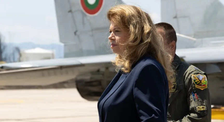 Йотова: Държавата остава длъжник на българската авиация