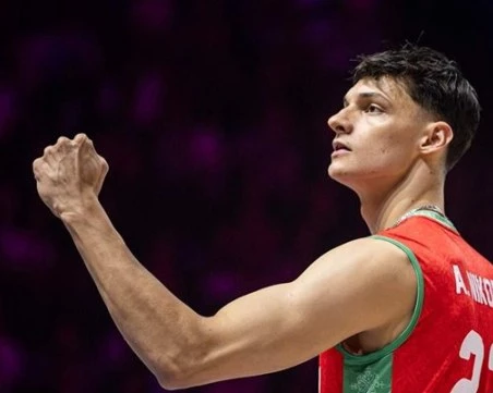 Алекс Николов: Не e сериозно да се очаква финал на Евро 2026