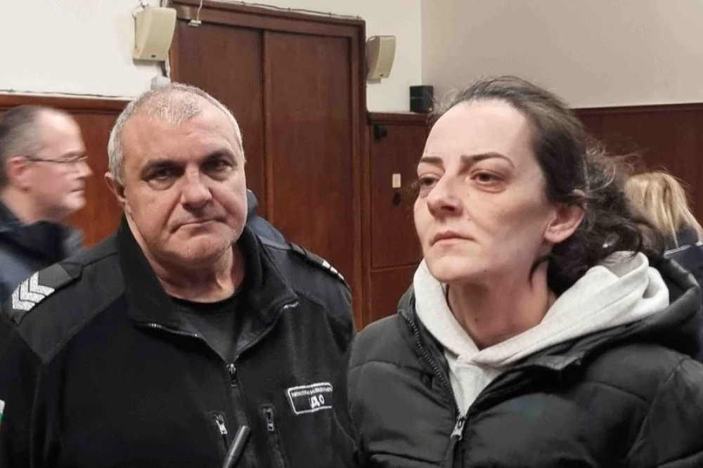 Вкарват в затвора бивша полицайка, опитала да пренесе 2 кг кокаин през „Капитан Андреево