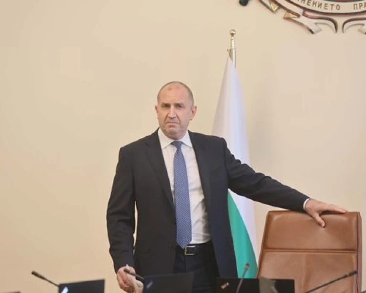 Румен Радев: Изключено е от българска територия да се водят бойни действия в Иран