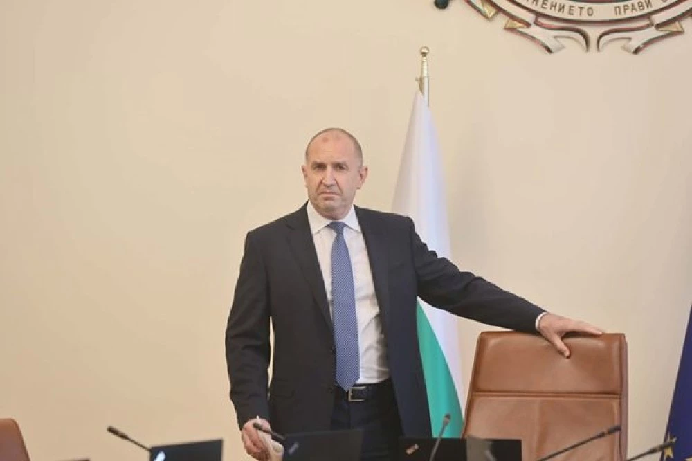 Румен Радев: Изключено е от българска територия да се водят бойни действия в Иран