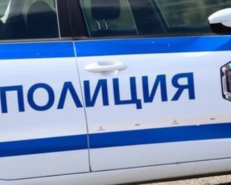 Катастрофа между два тира и лека кола край Симитли