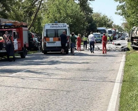 Не са открити нарушения на камиона, участвал в зверската катастрофа с четири жертви