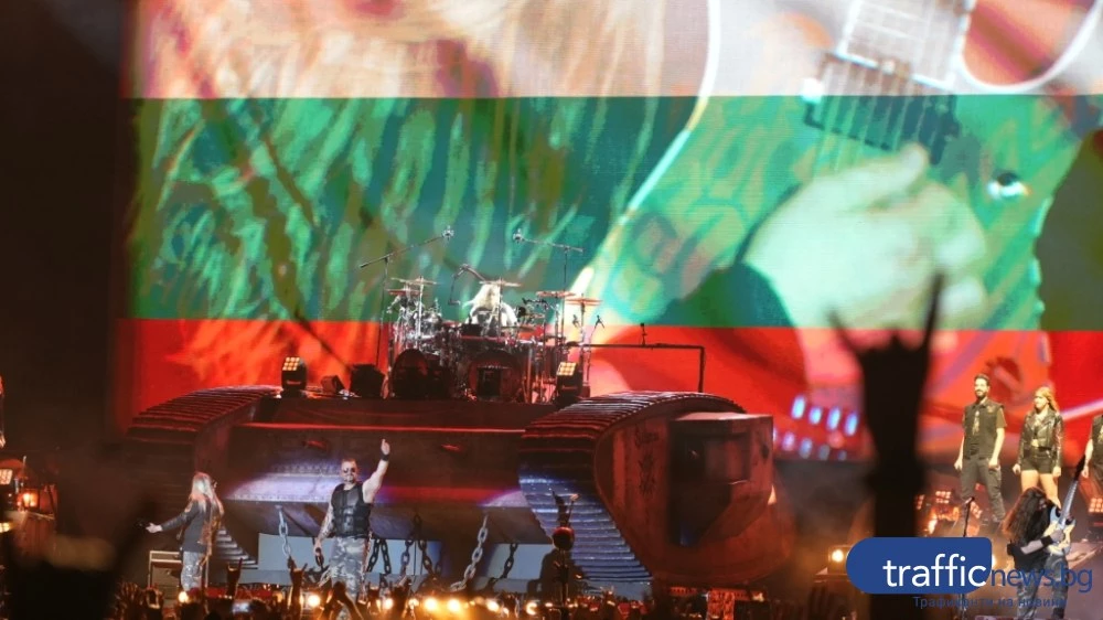 Ден преди Хилса шведската метъл машина Sabaton превърна Гребната база в бойно поле