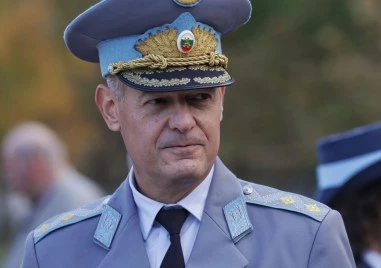 Началникът на Военновъздушните сили няма да се кандидатира за вицепрезидент
