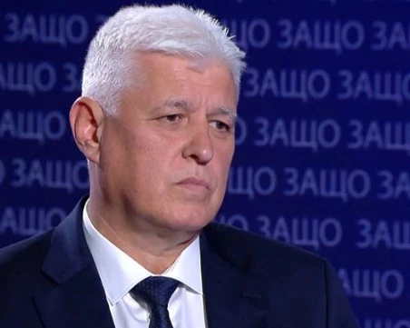 Военният министър: Ще гласувам за Илияна Йотова, независимо кого подкрепи ПБ