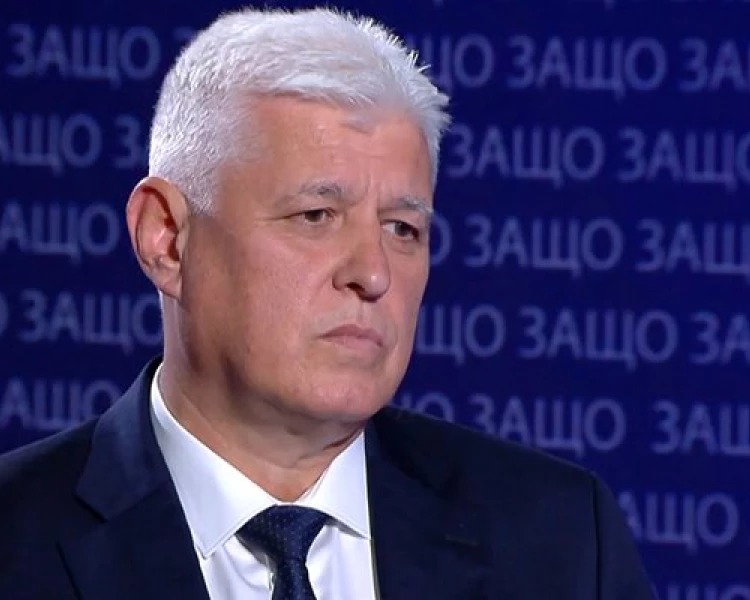 Военният министър: Ще гласувам за Илияна Йотова, независимо кого подкрепи ПБ