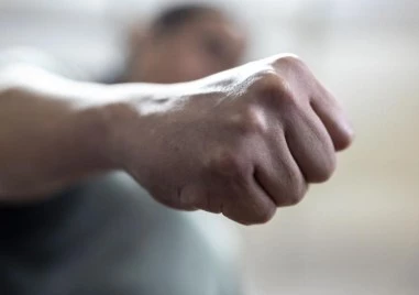 Мъж от Хисаря е задържан в полицията за причинена телесна повреда