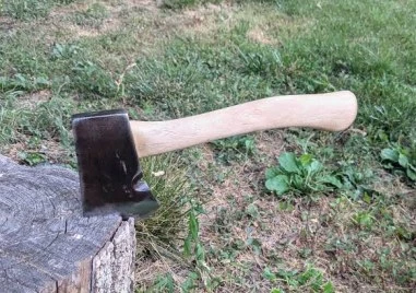 Масов бой с брадви и мотики в Средец, четирима са в болница