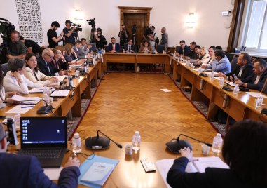 Правната комисия одобри на първо четене тестове за почтеност за държавни длъжности с висок корупционен риск