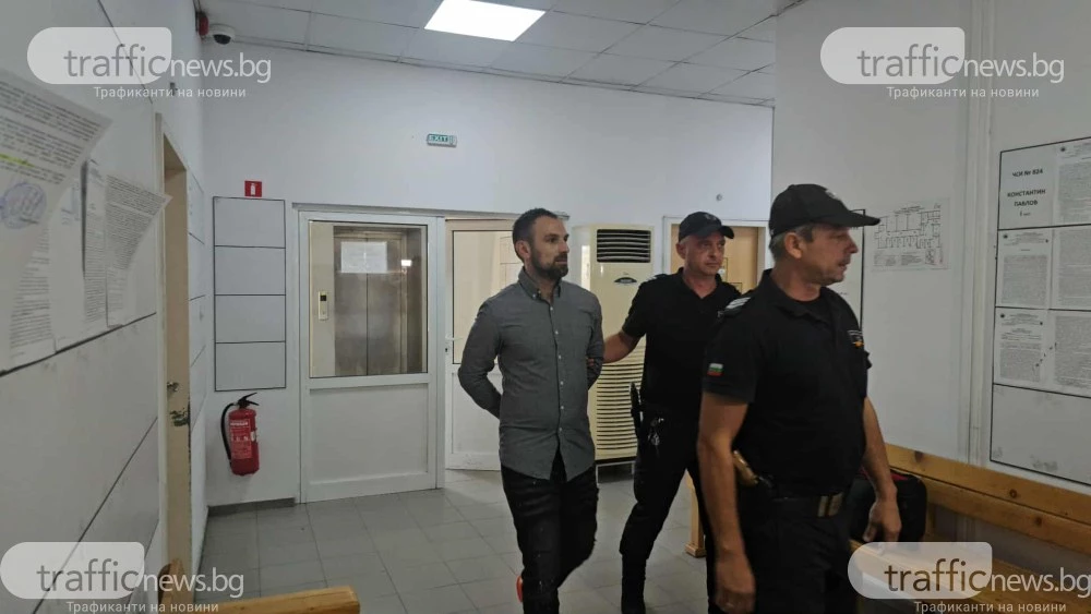 Разпитаха малкия Адриан и баща му по делото срещу пастрока Петър Чернев, защитата иска освобождаване