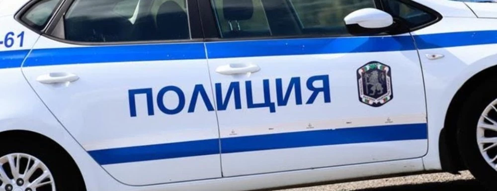 Катастрофа с микробус и трактор блокира пътя Пловдив-Карлово