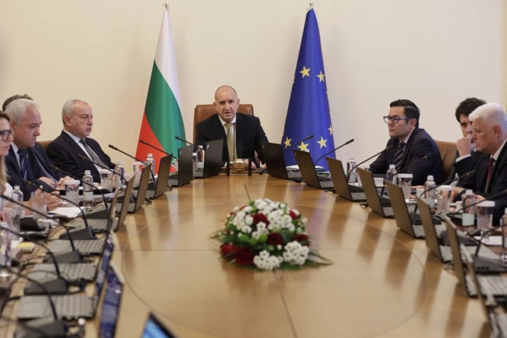 Румен Радев с остри критики към прокуратурата: Разследвания за корупция се възпрепятстват