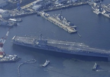Американският ядрен самолетоносач Джордж Вашингтон акостира във Виетнам