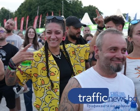 Смъртта на черната униформа: Защо „Coachell-изацията