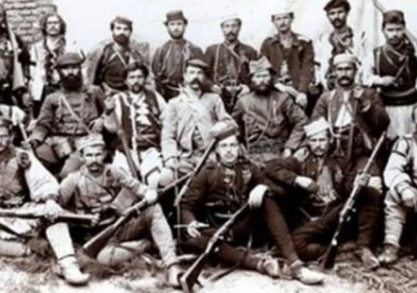 На този ден: Избухва Илинденско-Преображенското въстание, Ирак нахлува в Кувейт