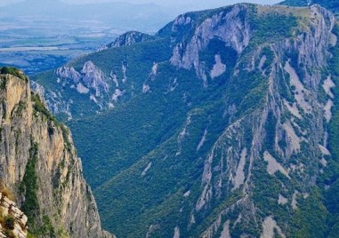 Жена загина при падане от било в Стара планина