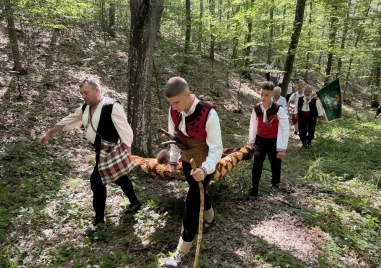 37 родолюбци извървяха последния път на Хаджи Димитър в юбилейния национален поход