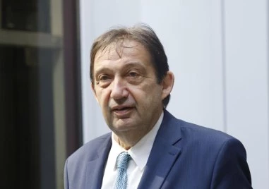 Шишков: Ще проектираме и изградим 800 км нови пътища, бъдещите магистрали ще се дават на концесия