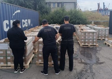 Задържаха 12 контейнера със стоки за над 2 млн. долара при разследване на Европрокуратурата