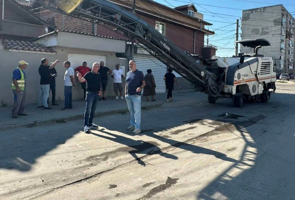 Започна преасфалтирането на важен пътен участък в „Източен