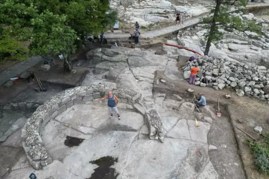 Уникална находка на Перперикон, откриха масивен каменен саркофаг