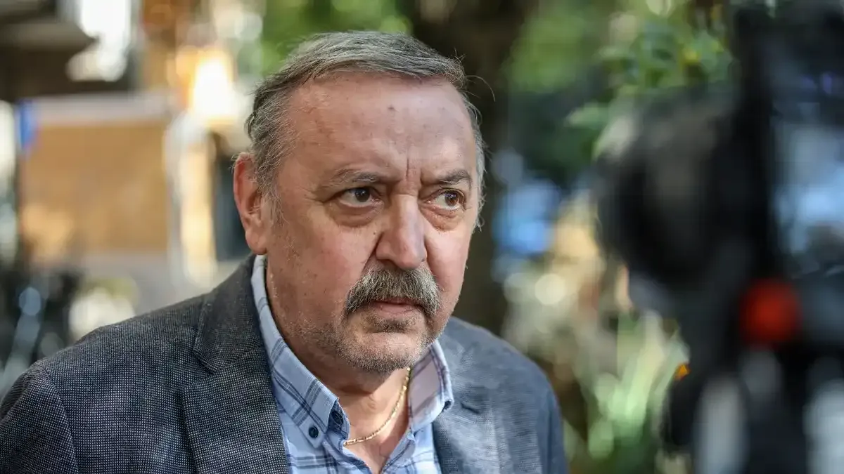 Проф. Тодор Кантарджиев: По-вероятно е COVID-19 да е лабораторна грешка, а не умишлено изпускане
