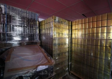 Разкриха нелегален цех за зехтин край София, задържаха 7 тона продукт