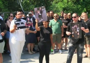 Жителите на Видин излязоха на протест за загиналата при катастрофа Даяна