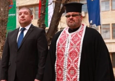 Почина отец Мирослав Коларов от храма Св. св. Козма и Дамян в Кричим