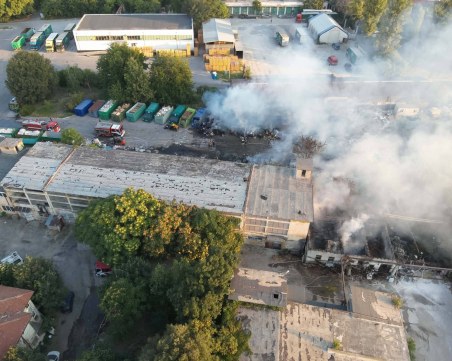 Огнено утро в Пловдивско: Четири пожара избухнаха почти едновременно СНИМКИ