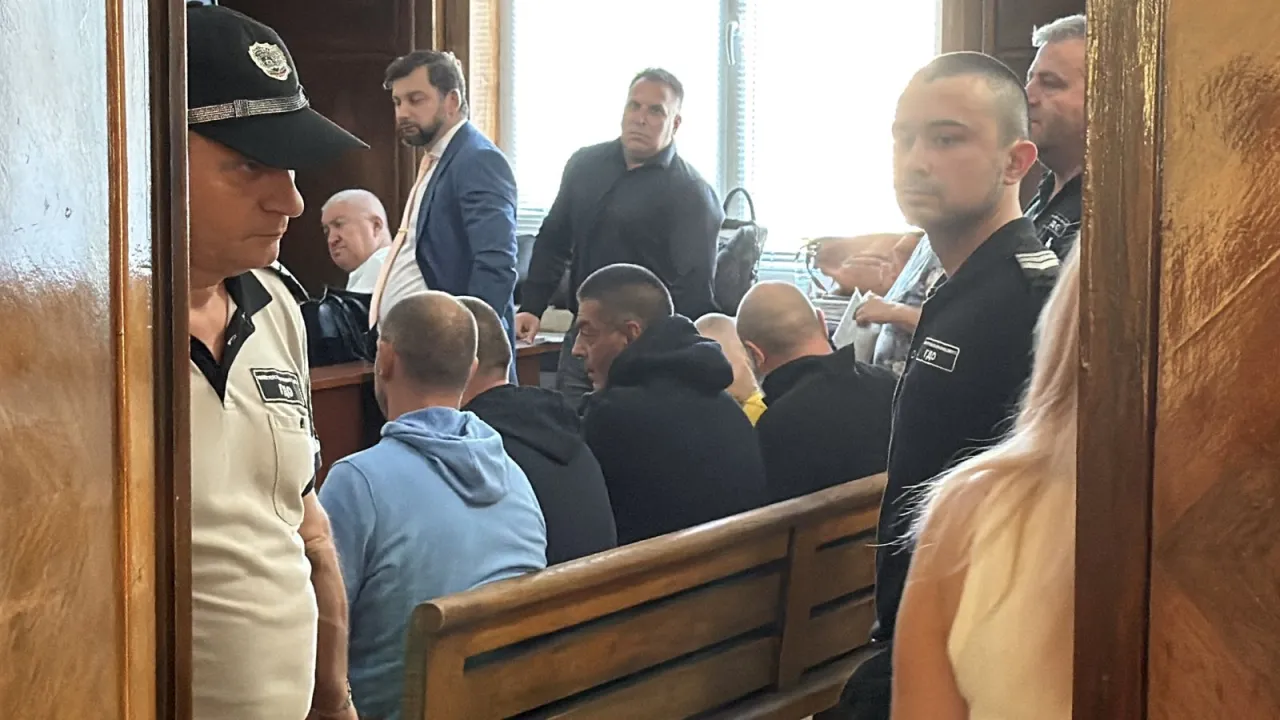 Петима от лабораторията за фентанил остават в ареста