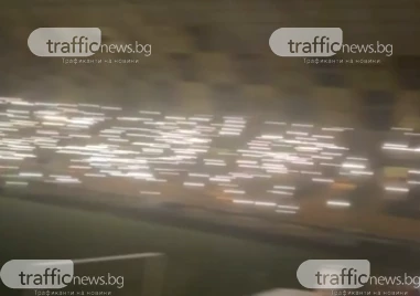 Токов удар спря Ботев - Спартак Варна, няколко квартала останаха без ток ВИДЕО