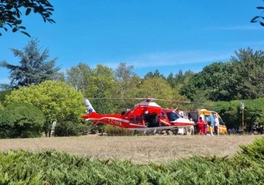 Мъж падна в района на Резньовете на Витоша, хеликоптер го откара в болница
