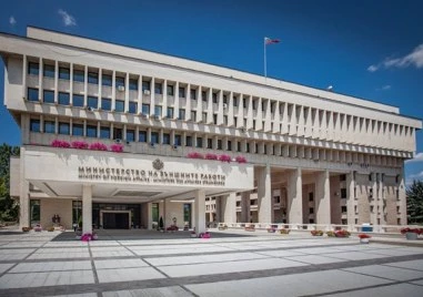 Външно: Митрополит Йосиф е контактен, няма опасност за живота му след инцидента в Ню Йорк