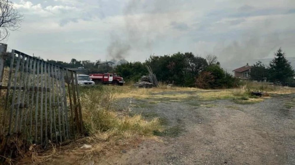 Пожар избухна край тополовградското село Българска поляна