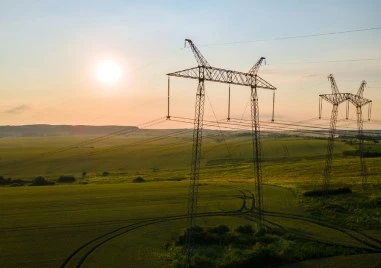 България с рекорден износ на ток заради кризата по Дунав, печалбата е около 90 млн. евро
