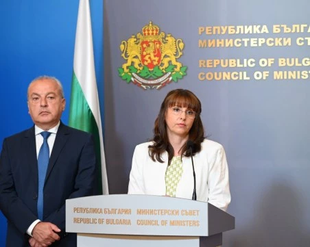 Ефремова: Подготвяме процедура за оценка на адекватността на минималната заплата