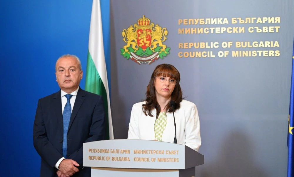 Ефремова: Подготвяме процедура за оценка на адекватността на минималната заплата