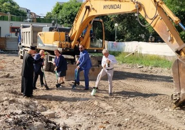 Дадоха старт на строежа на нов корпус към училище в Пловдив