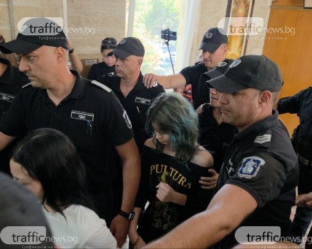 Оставиха в ареста Михаела и Виктория, обвинени за убийството на Георги Кузев