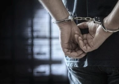 Оставиха в ареста обвинения за тежкия побой над 5-годишно дете в Новачене