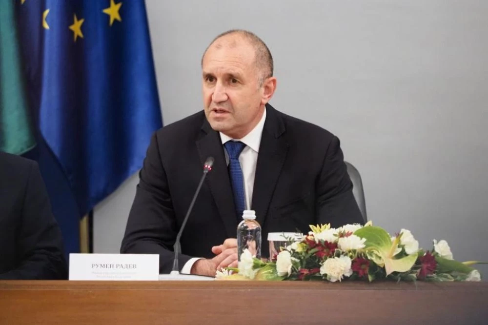 Румен Радев: Поели сме риска да има по-висок дефицит, но да има решения на проблемите на хората