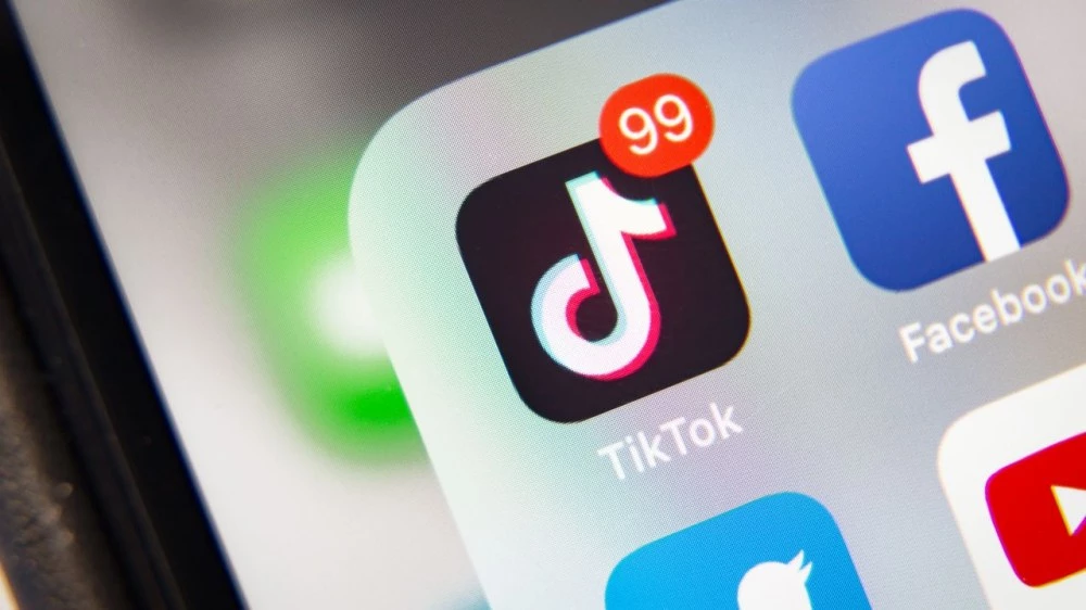 Пуснаха петиция за забрана на TikTok в България и ограничение за социалните мрежи за лица под 16 години