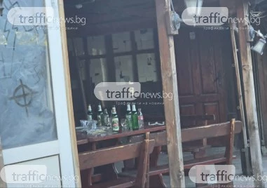 Свастики, неонацистка литература и трима обвиняеми след акцията в Пловдив ВИДЕО