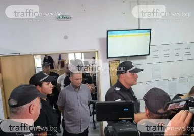 Тримата от „Кръв и чест се изправиха пред съда в Пловдив, прокуратурата иска постоянен арест СНИМКИ